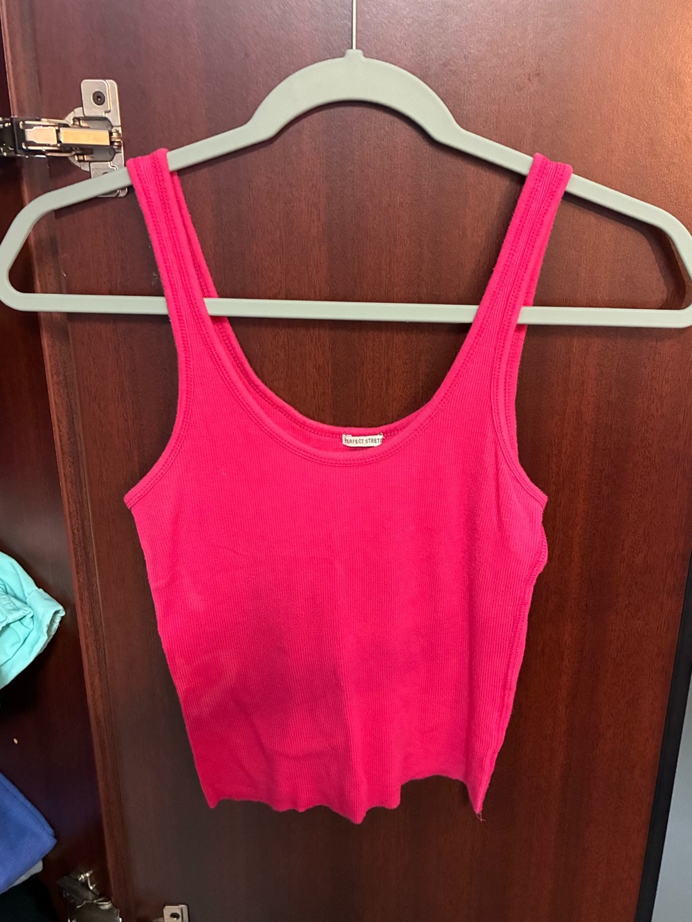 Women’s Abercrombie & Fitch Hot Pink Ribbed Tank Top Size Small